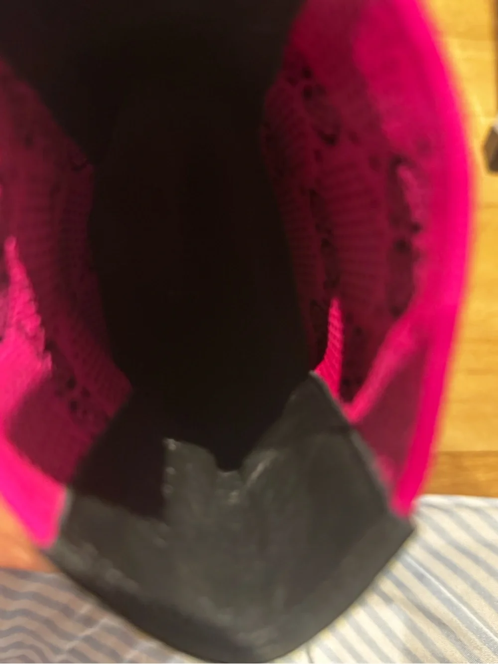 Gucci Black Leather Chelsea Boots with Pink GG Elastic Panels Black and fusia
